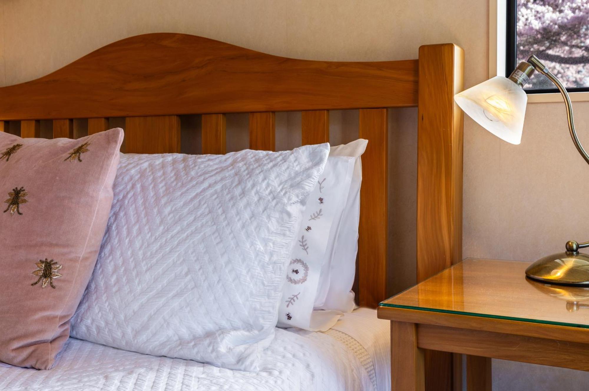 Olive Rabbit - Boutique Bed & Breakfast Turangi Buitenkant foto